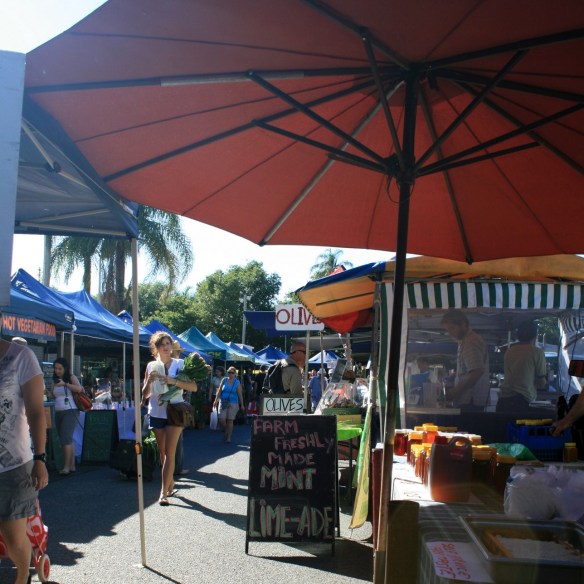 Davies Park market
