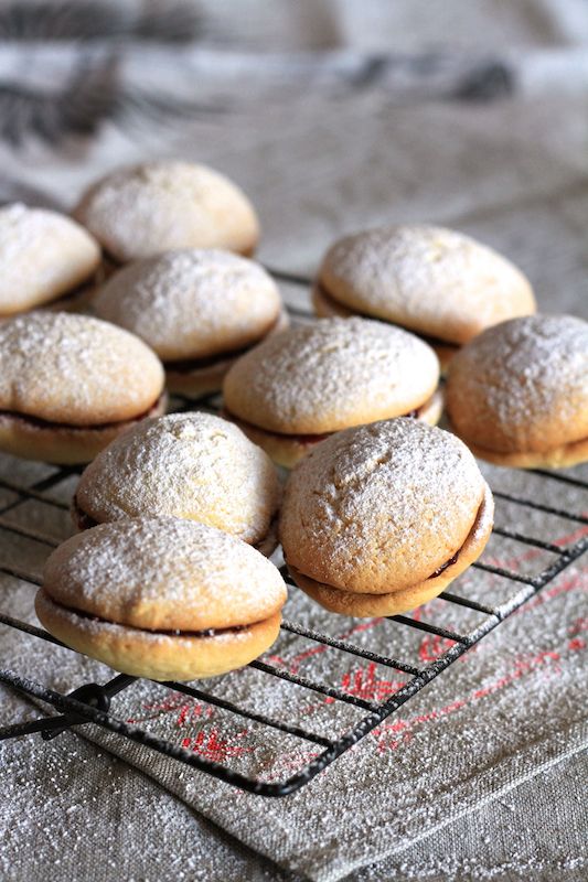 Nana's Kisses - a delightfully ladylike and old-fashioned cookie, perfect for afternoon tea.