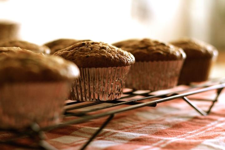 banana-and-cacao-nib-muffins-cooling