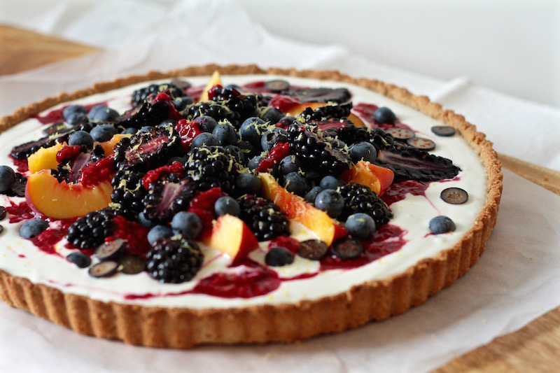 Berries, yoghurt, lemon and honey tart