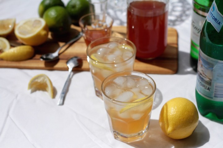 Gin with homemade tonic syrup - summer in a glass
