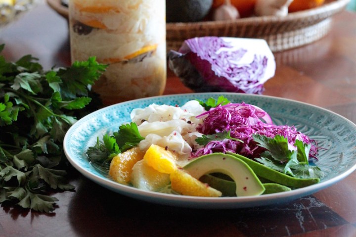 Pickled fennel, avocado and grapefruit - winter detox salad