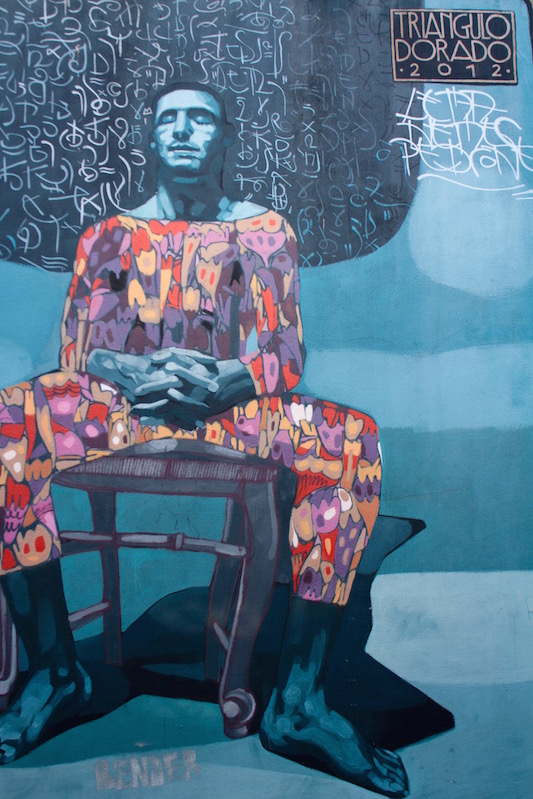 Triangulo Dorada mural in Palermo Soho, Buenos Aires