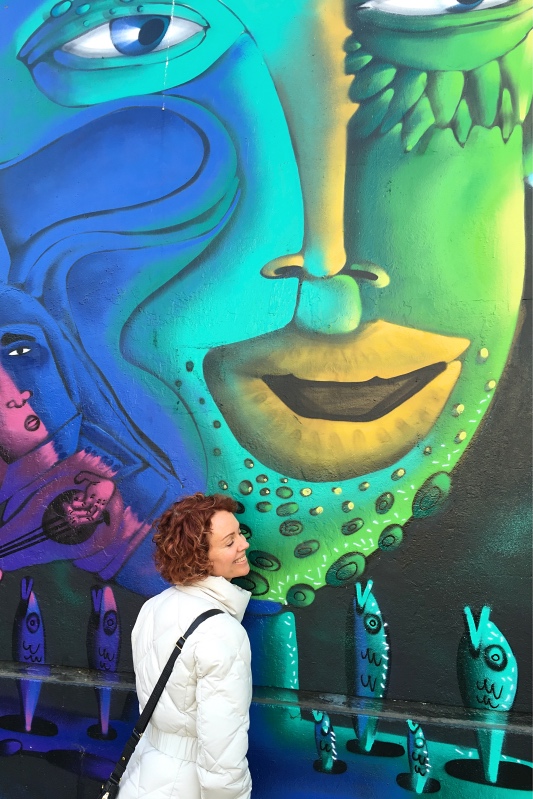 Street art in Valparaiso Chile - mural by Un Kolor Distinto