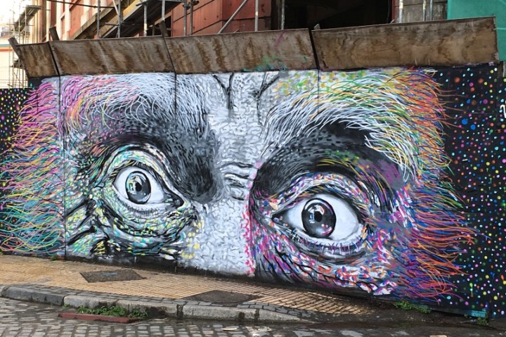 Eyes_Mural_possibly_by_Charquipunk_Valparaiso